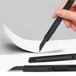 Czarny Nóż Uniwersalny z Ostrzem 9mm - Idealny do Cięcia Tapet i Papieru